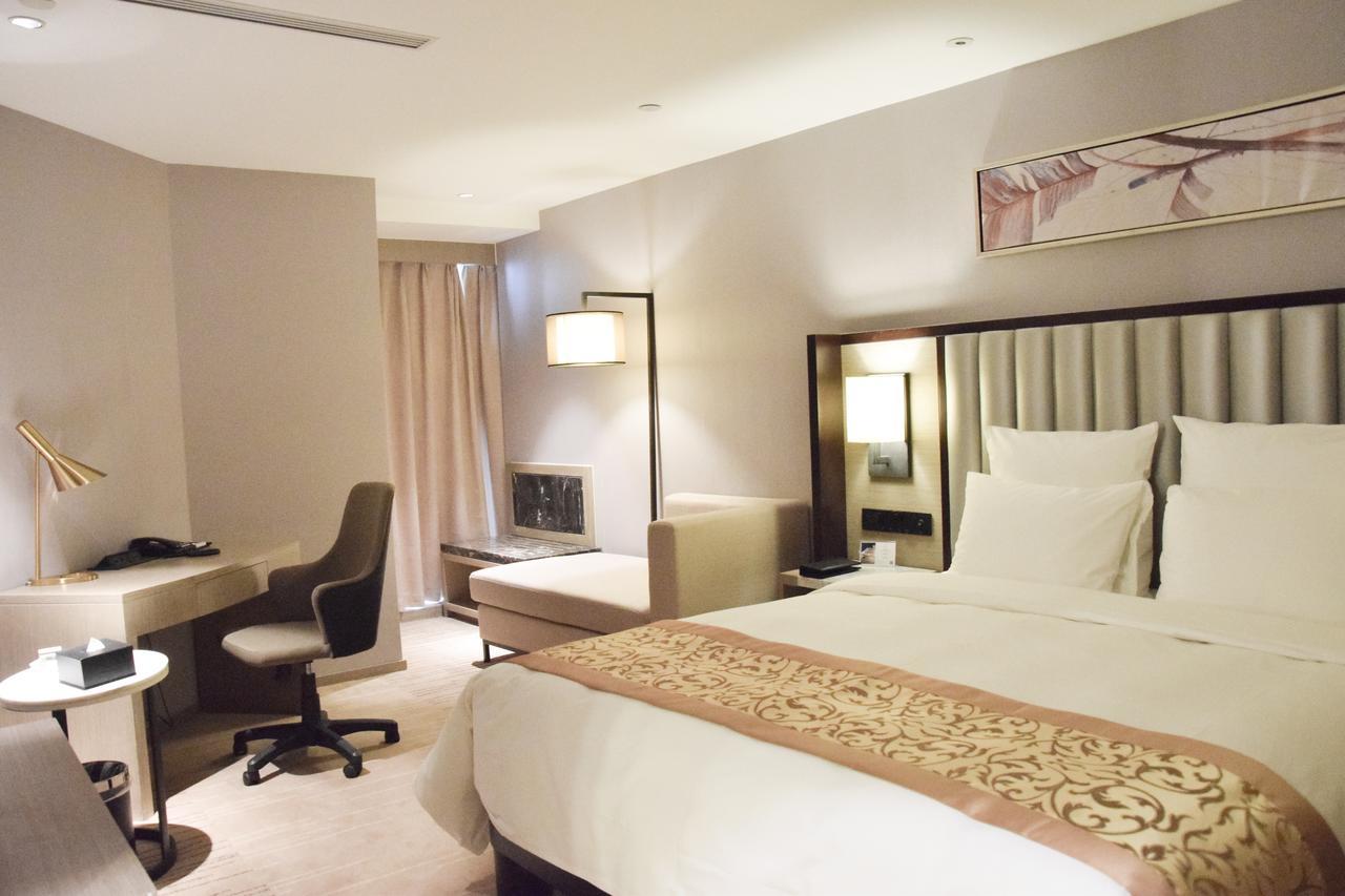 Rayfont Hotel Chengdu Longquanyi Bagian luar foto
