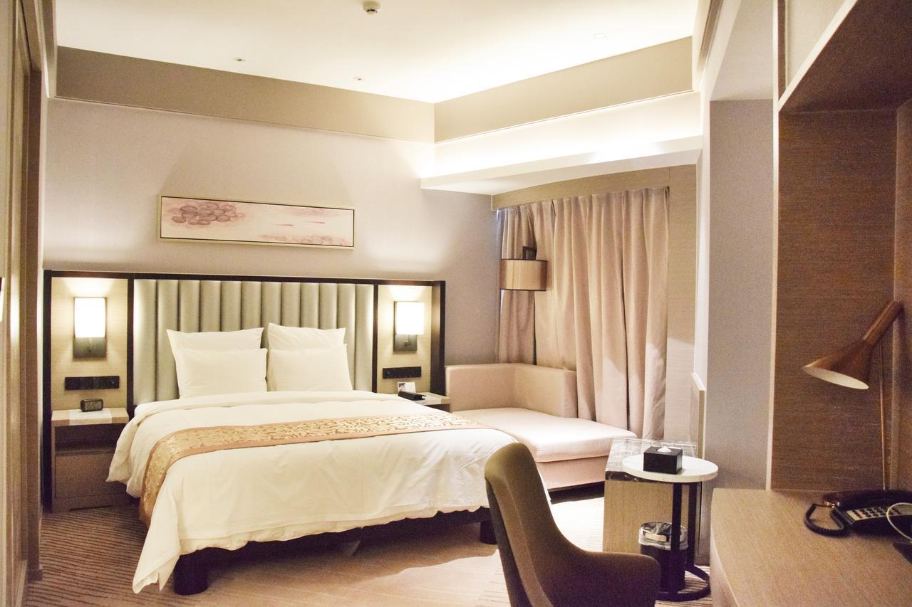 Rayfont Hotel Chengdu Longquanyi Bagian luar foto