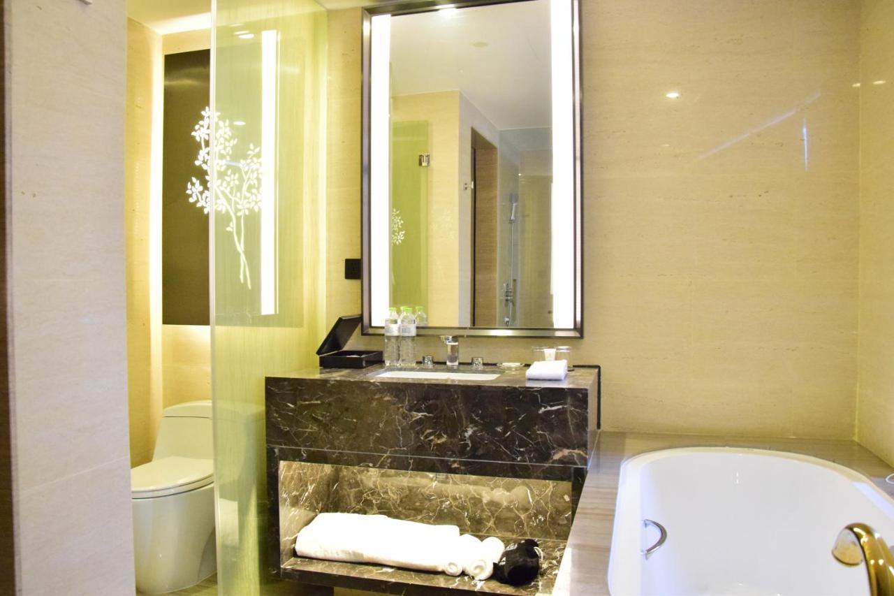 Rayfont Hotel Chengdu Longquanyi Bagian luar foto